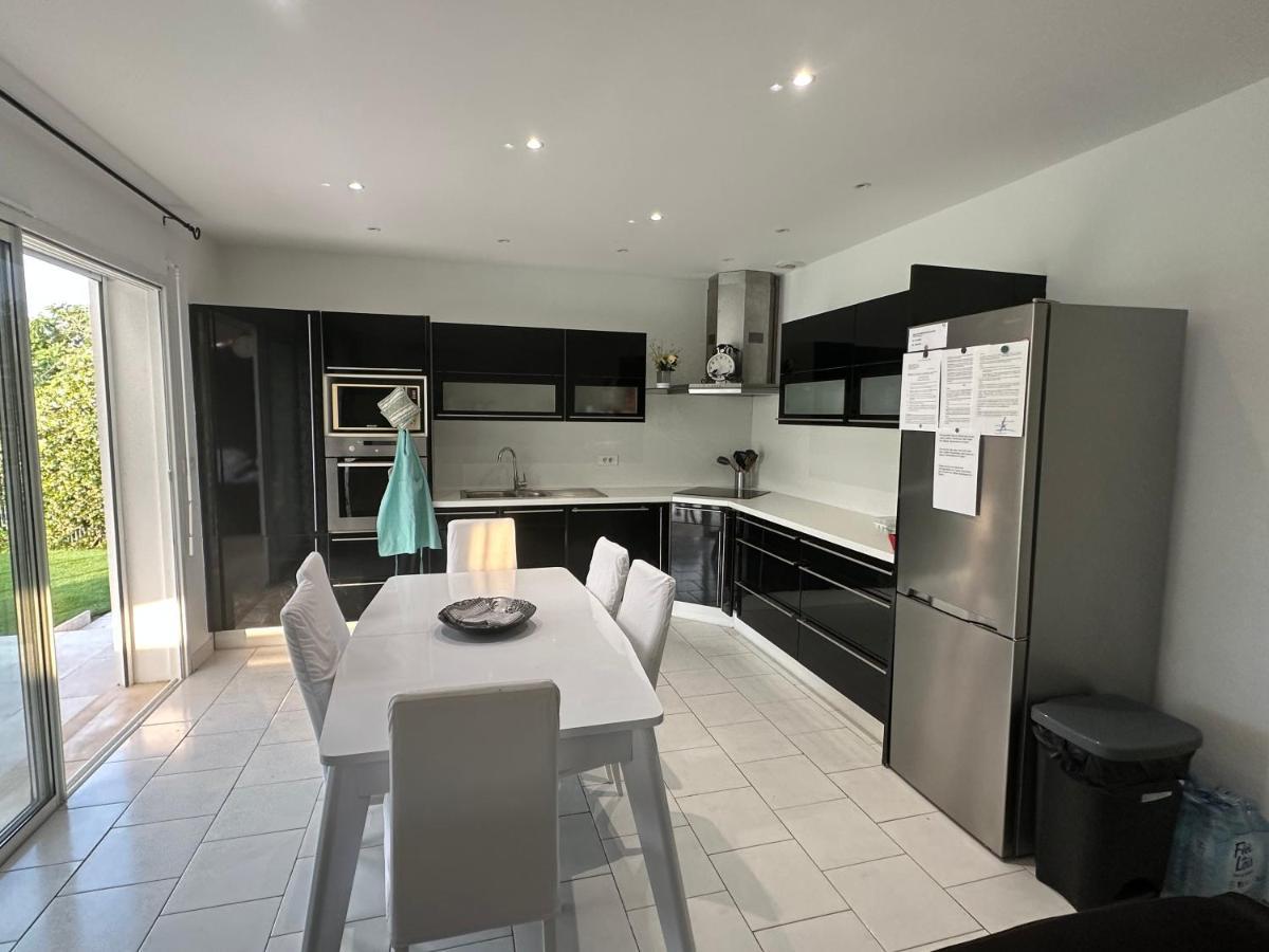 Petite Maisonette Adossee Mais Independante Avec Piscine Villa Peymeinade Kültér fotó